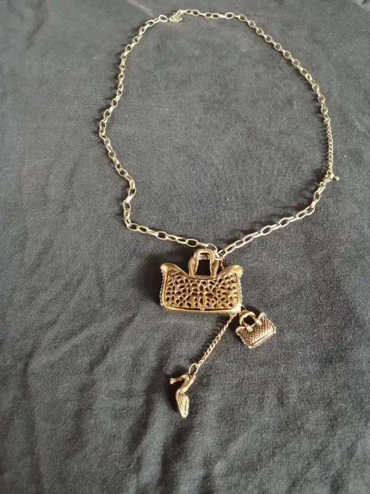 Kalung Premium , Mewah Elegan, Rose Gold, COD Cijantung Dsk