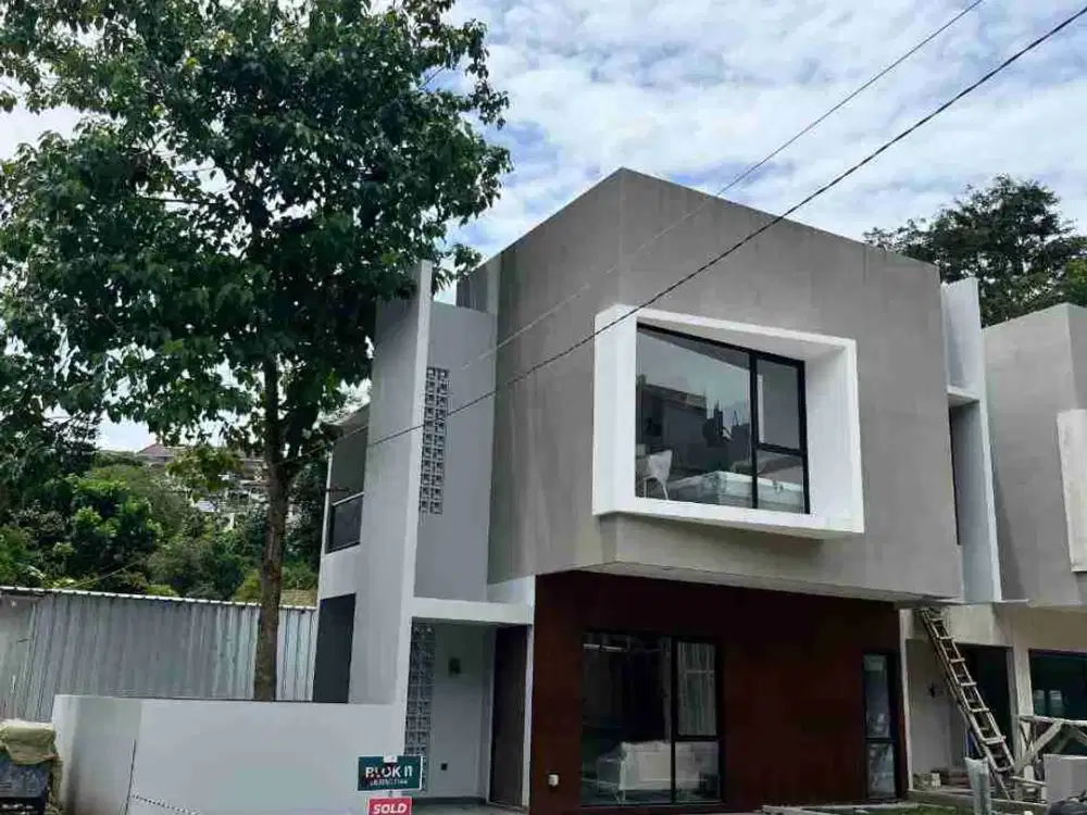 Dijual Rumah 2 Lantai +Rooftop SIAP HUNI Dago Valley Dekat Kampus UNPAR ITB UNPAD Bandung