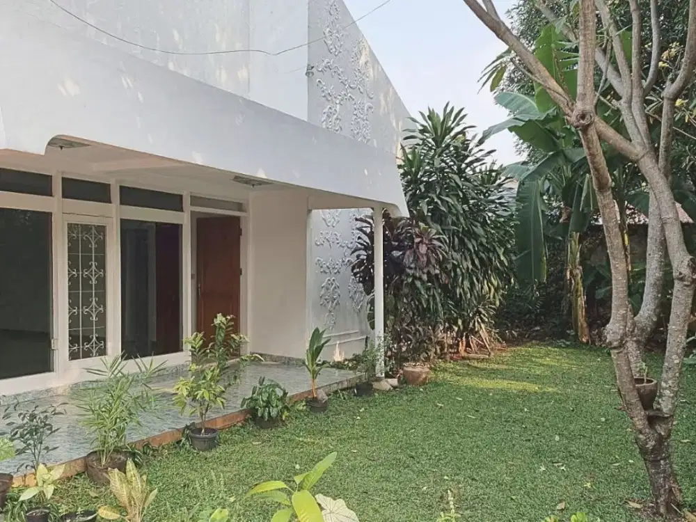 Disewakan Rumah Luas Di Area Kemang/Pejaten Jakarta Selatan STD255