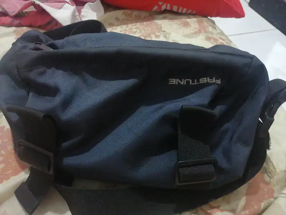 Jual tas selempang Arei seri FASTUNE