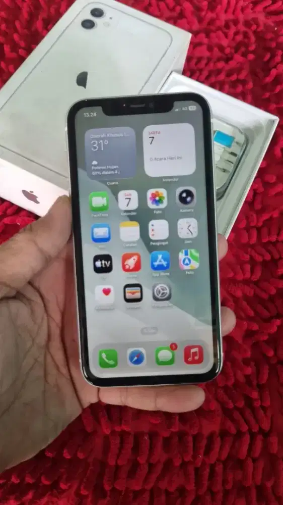 iPhone 11 64gb mulus fulset baca deskripsi biar jelas