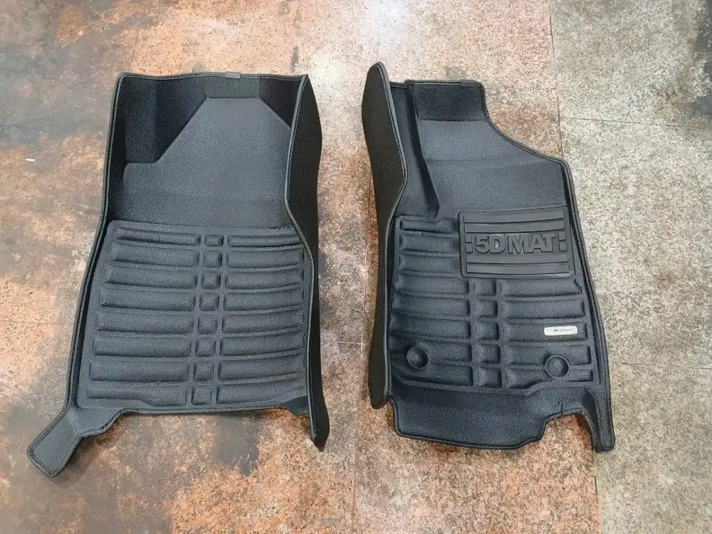 Di jual cepat karpet 5D daytona bekas mobil Fortuner vrz