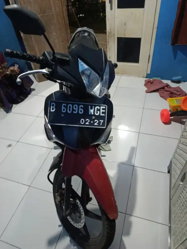 Jual motor simpanan butuh uang