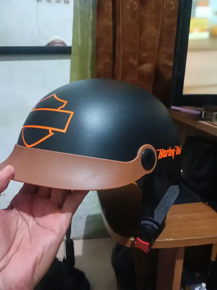 Helm classic universal