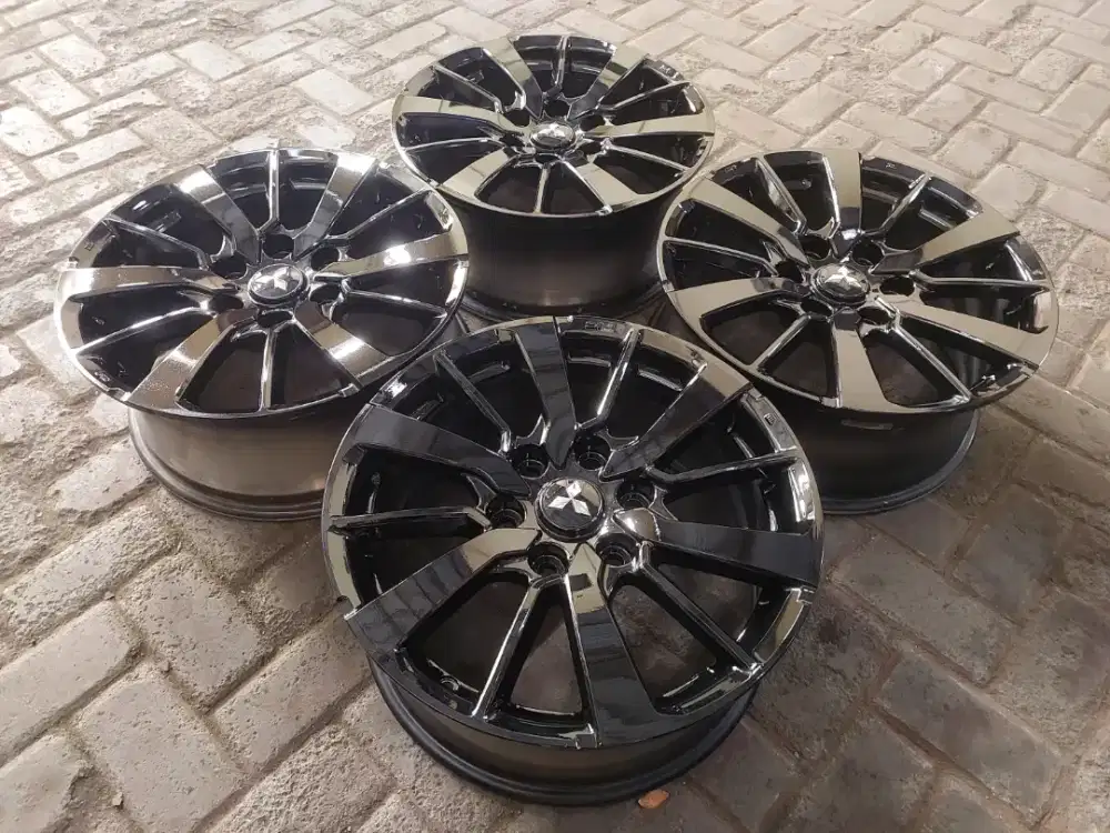 Velg Ori Mitsubishi Pajero Dakar ROCKFORD R18 Exceed GLX Strada Triton