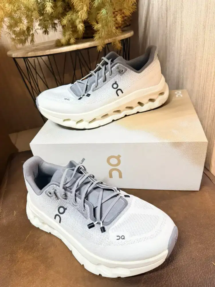 On Cloud Ivory Runing Original