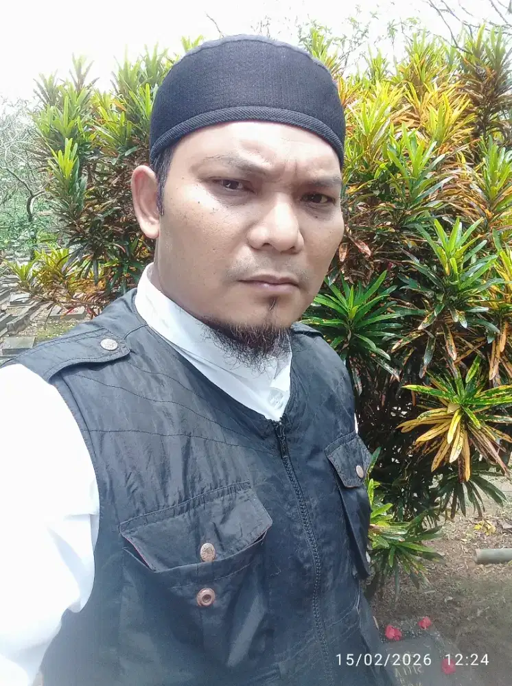 Sedang mencari kerja urgen untuk keluarga