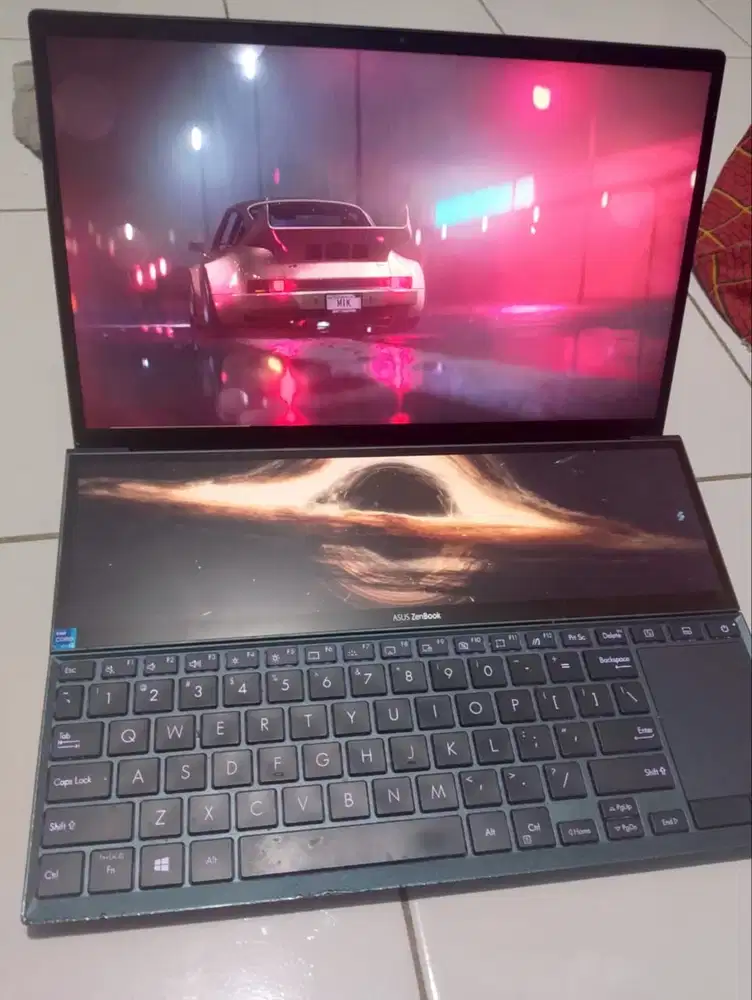 ASUS Zenbook Duo UX482EG
