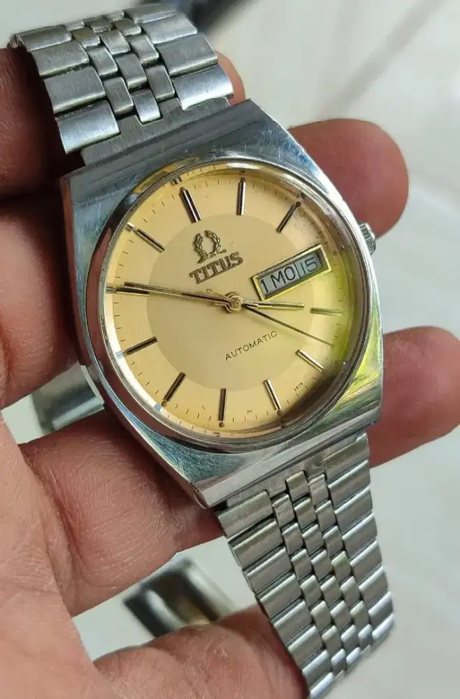 Jam Tangan Titus Swiss Made