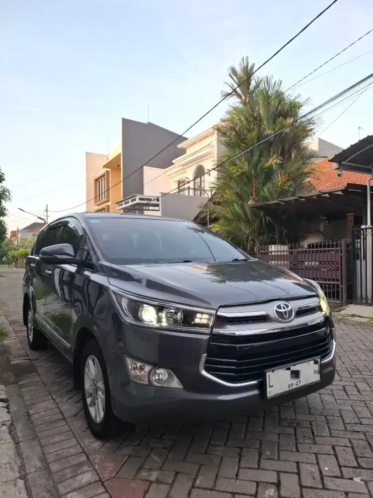 Innova Reborn V Diesel 2017 AT Matic 2.4 Solar Abu Abu Grey 2GD