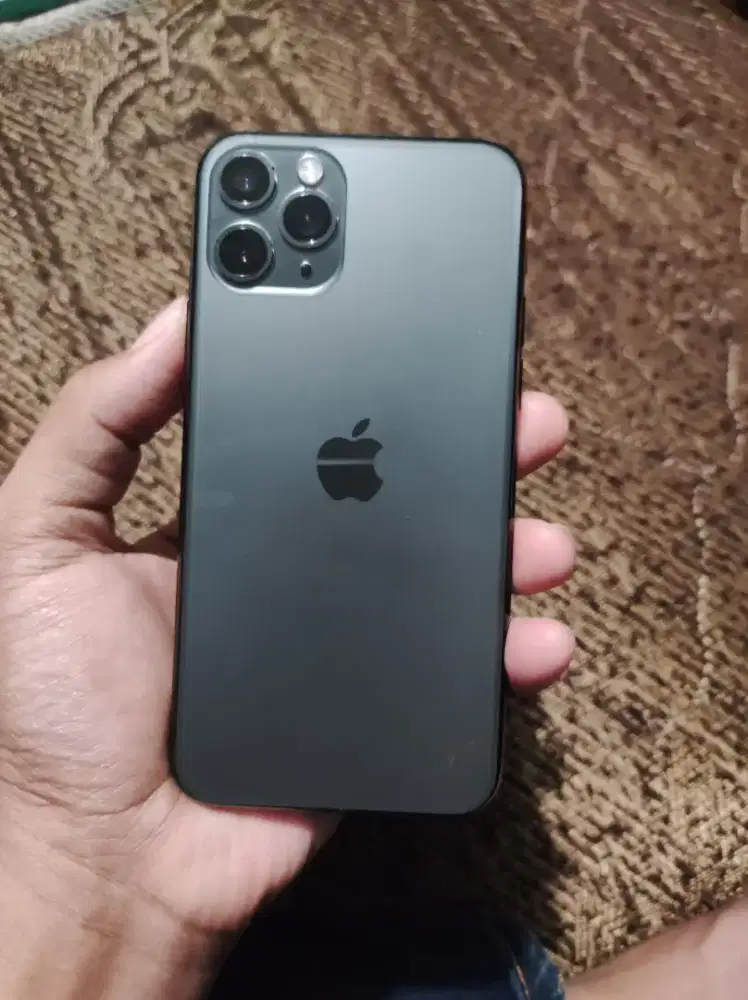 iphone 11 pro abu