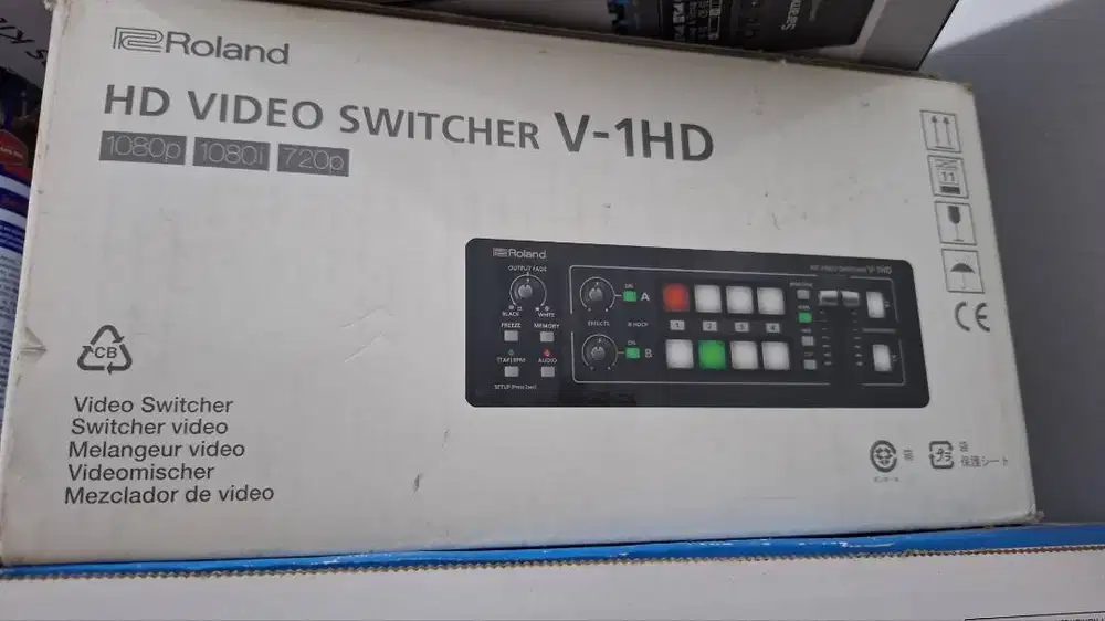 Jual Roland V-1HD Portable 4x HDMI Input Switcher Video Mixer Multicam