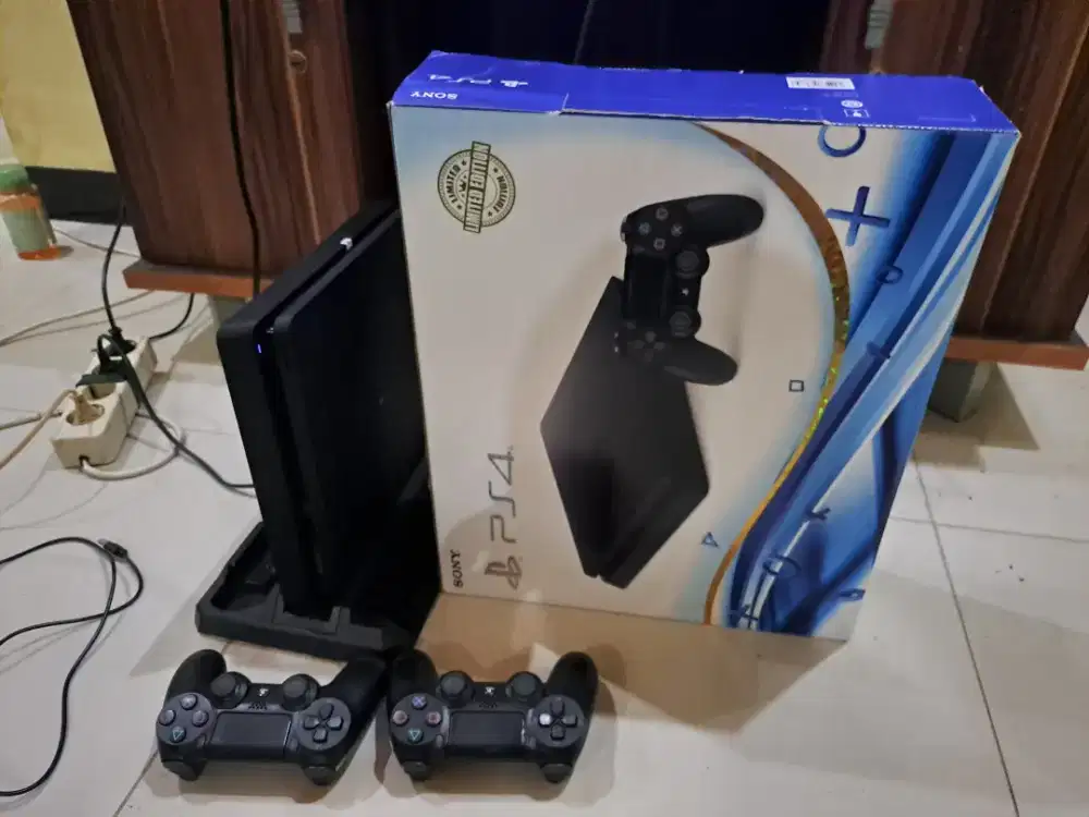 Ps4 slim seri 21 hen 10:50 500gb siap begadang