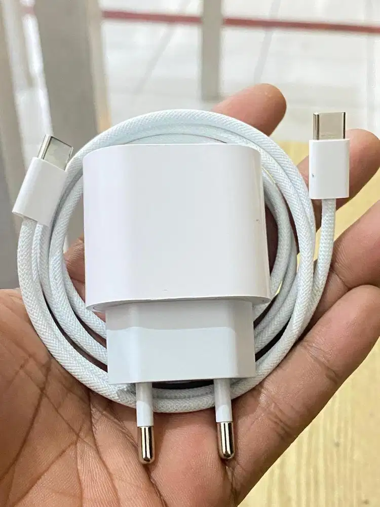 Charger Iphone 16promax 20wat C to C original second ibox