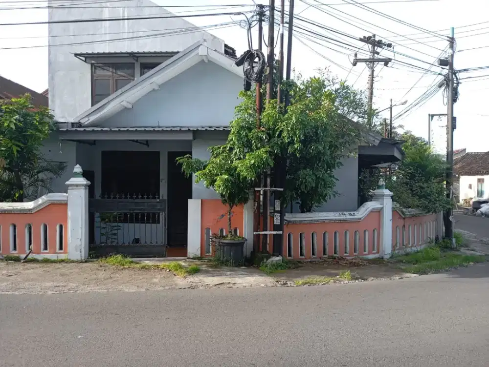 Jual Rumah & Ruko di Maguwoharjo Sleman