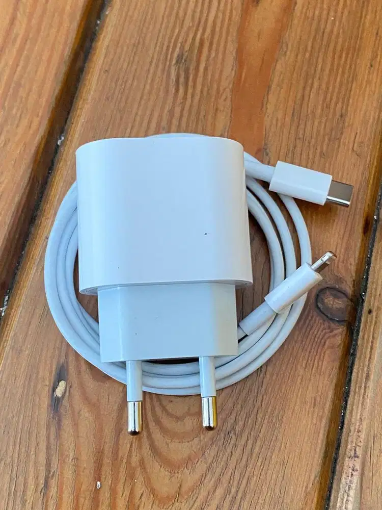 charger iphone 20wat C to lightning original