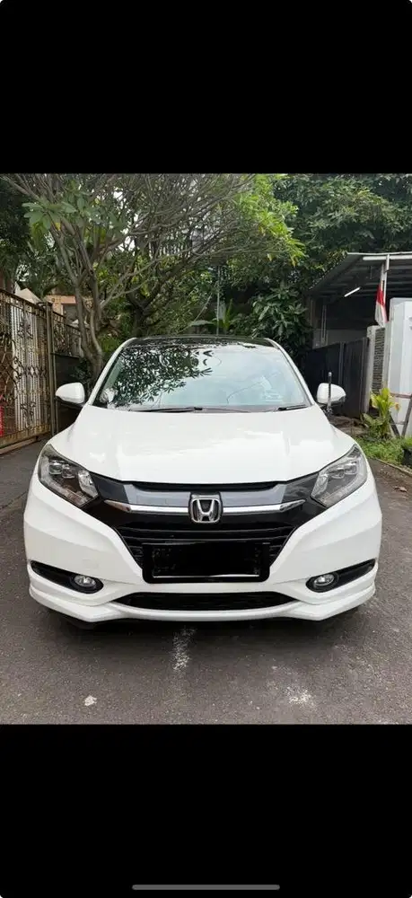 HONDA HRV PUTIH PRESTIGE
