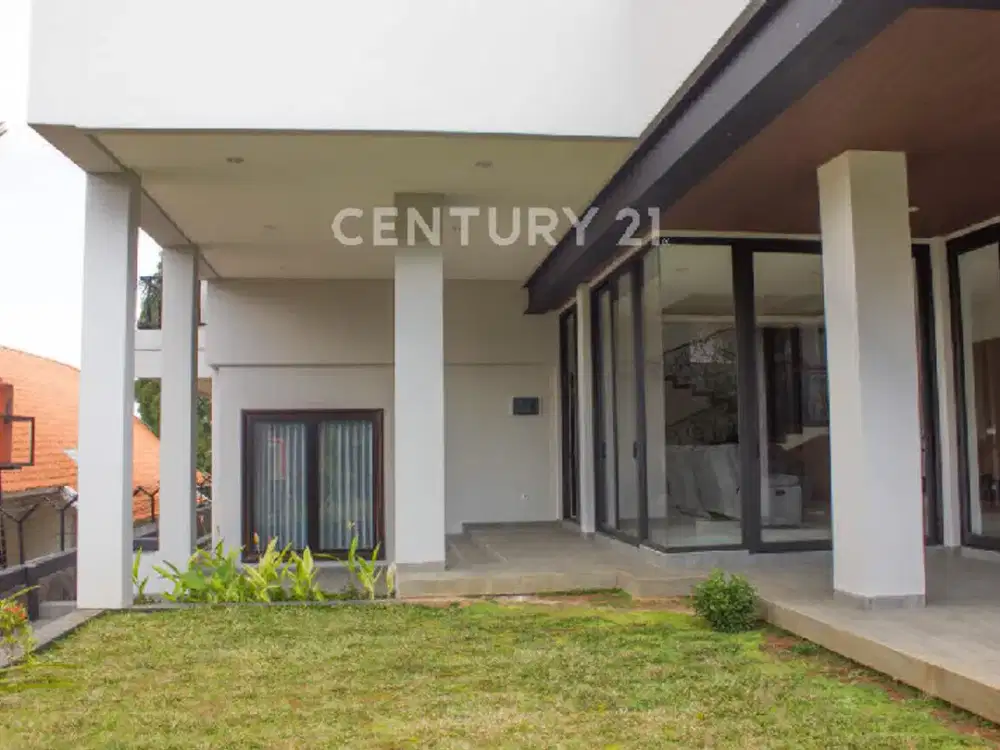 Rumah Minimalis Modern Terawat Mainroad Resor Dago Pakar Bandung