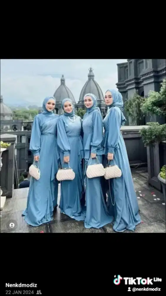 Gaun jahit baju pesta pernikahan