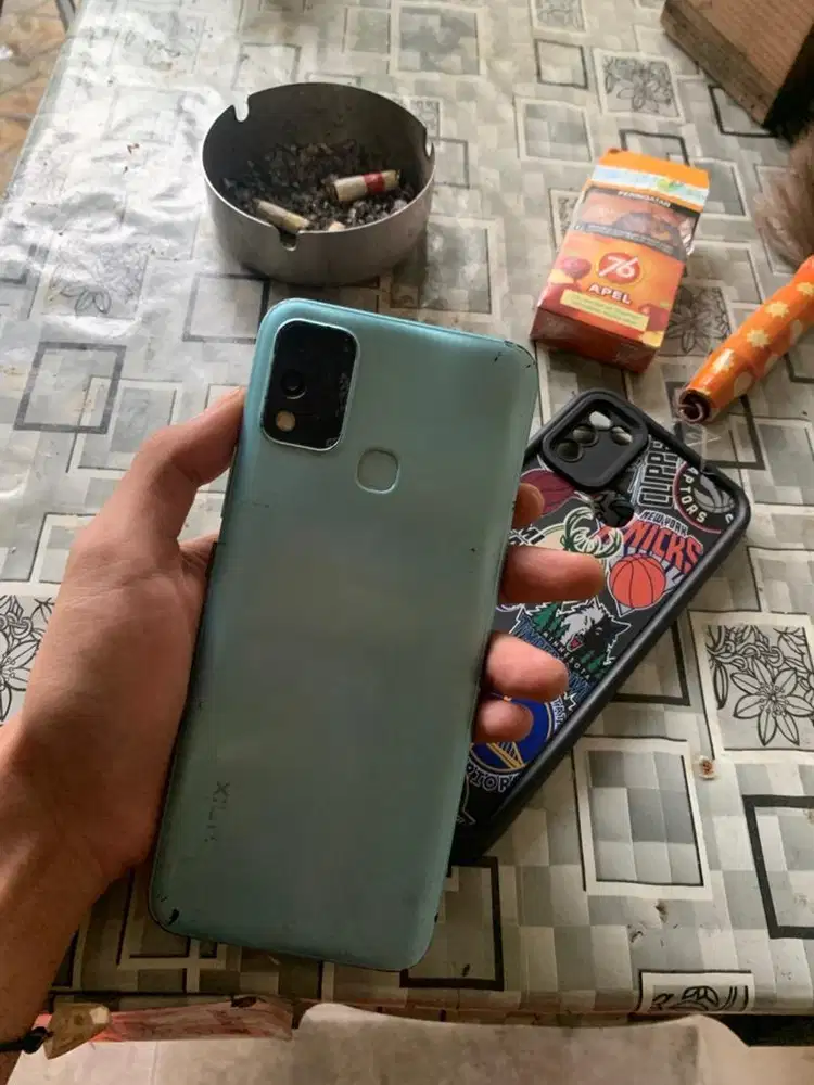 Infinix hot 11 play 4/64