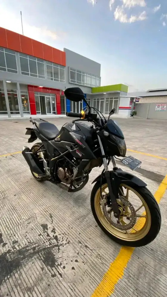 DIJUAL NEW CB 150 R 2018