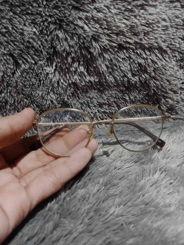 Frame kacamata Lacoste original