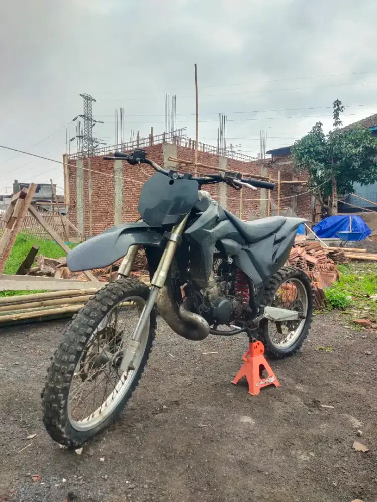 Motor Trail 200Cc 2 Tak