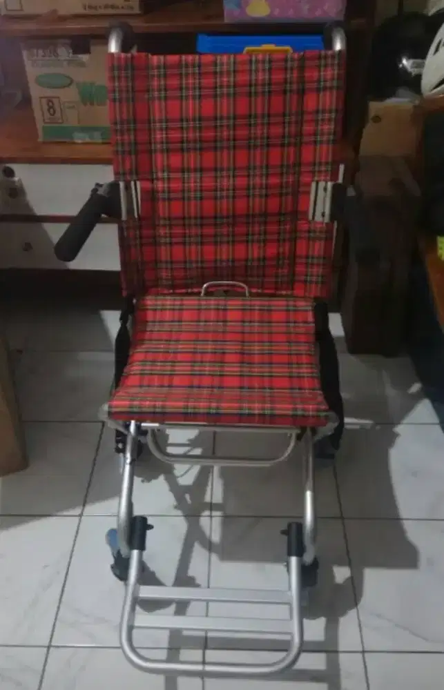 Kursi Roda Lipat Bekas