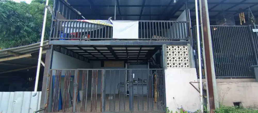 di kontrakan rumah pribadi