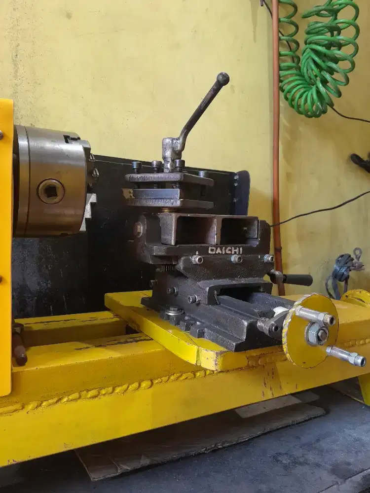 Mesin bubut rakitan buat almunium dan babet