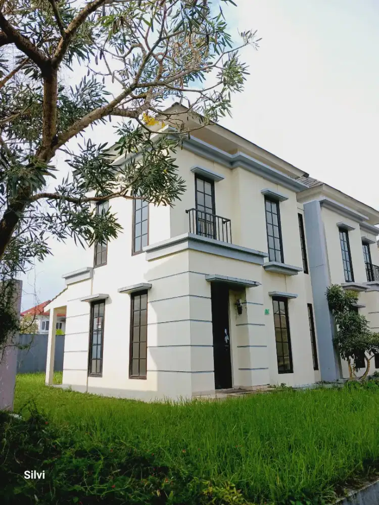 Disewakan rumah cantik lengkap prabot msk hanya bawa koper