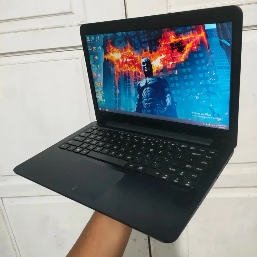 Laptop Asus E402Y AMD E2-7015 SSD 256GB