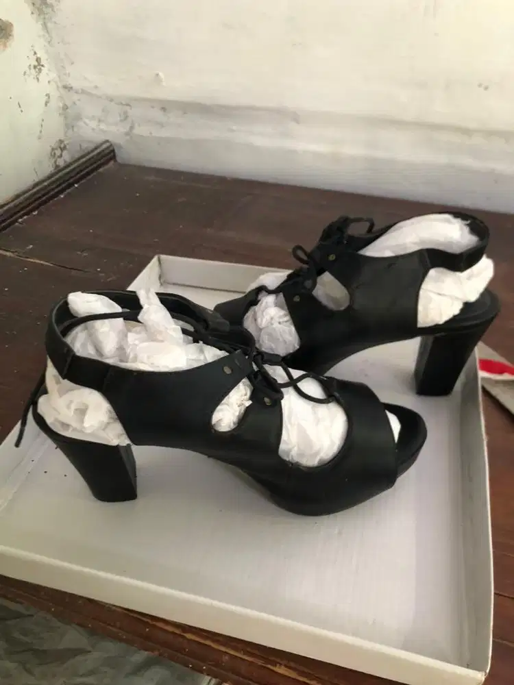 Heels (BARU) beli di JEPANG