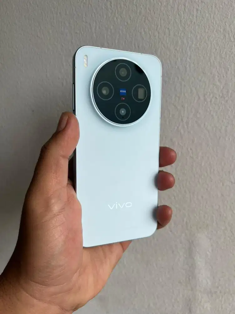 Vivo X300 16/512GB full Set like new 1 bulan pemakaian