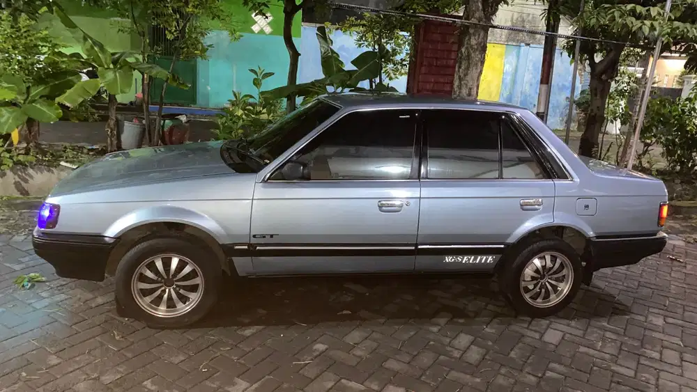 Mazda 323 1987 Bensin