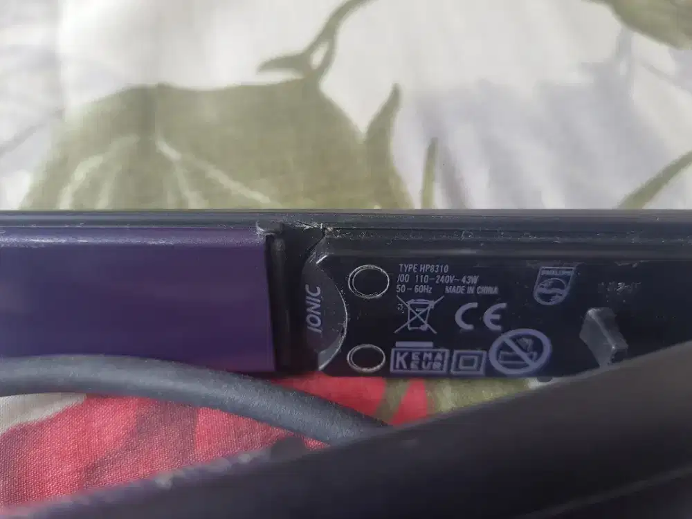 Catokan rambut ionic philip preloved