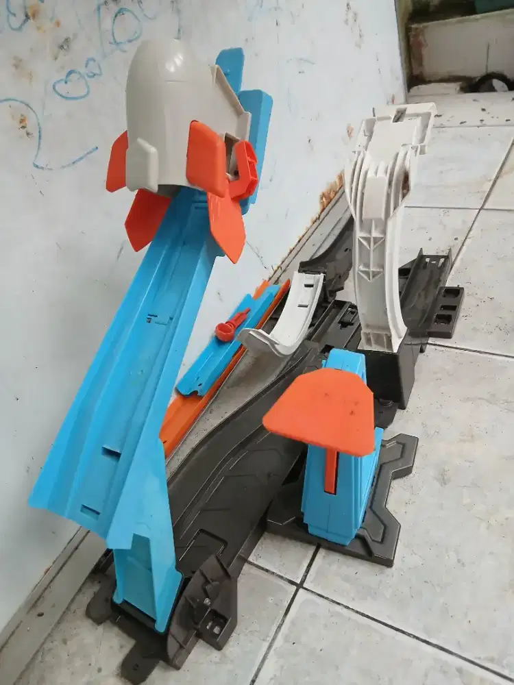 Track Hot Wheels Rocket