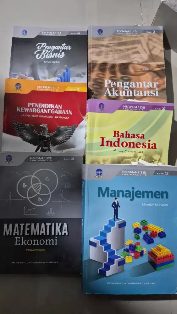 Buku 1 paket kuliah UT