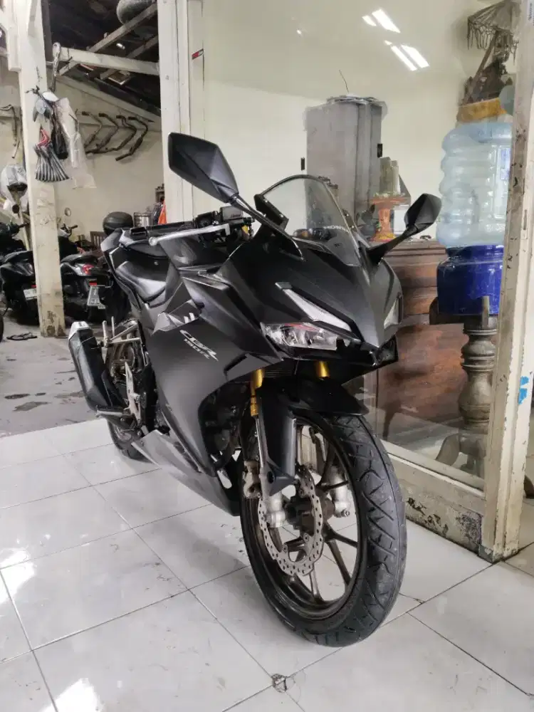 DP 1,8 JT / BUNGA MENURUN 2% / HONDA CBR 150 R TAHUN 2024