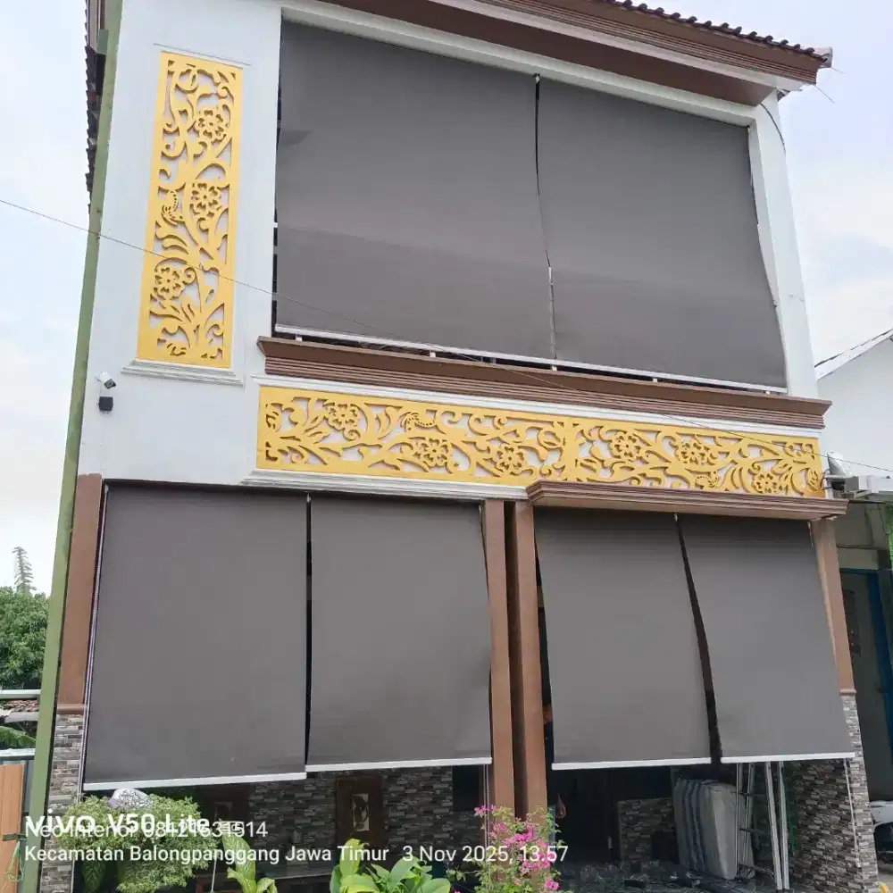 Roller blind outdoor dan tirai indoor