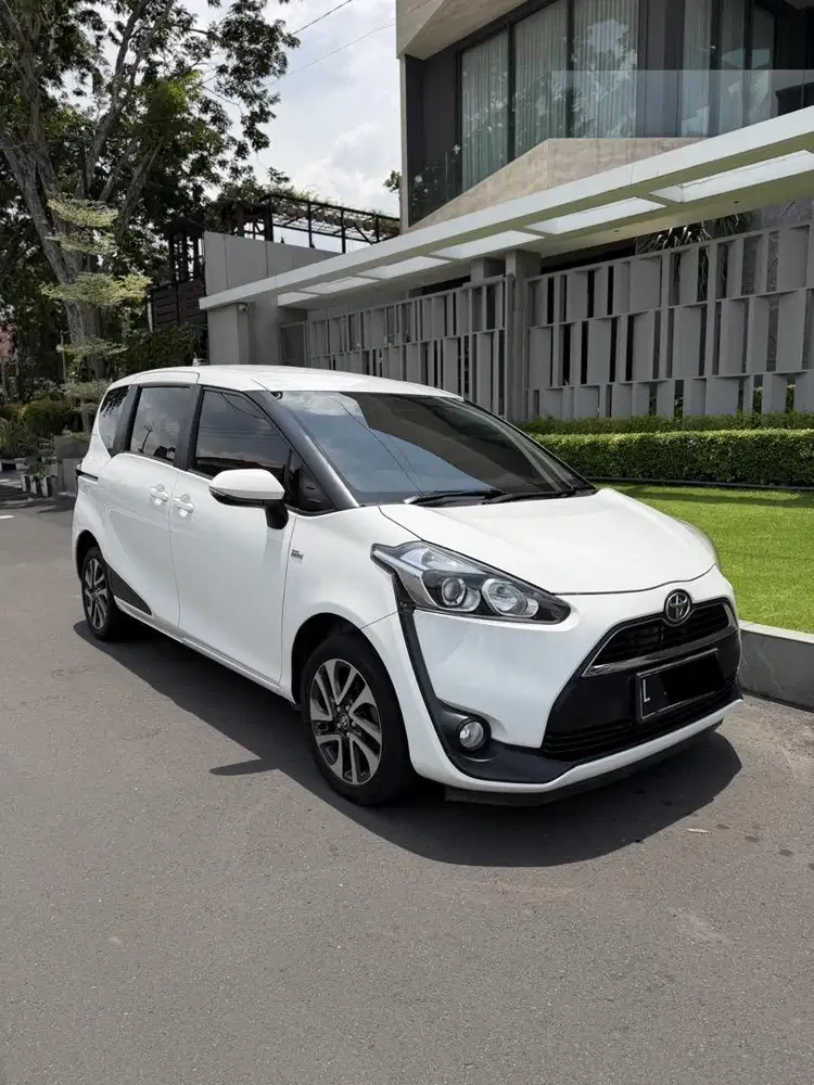 Sienta 1.5 V Matic 2017