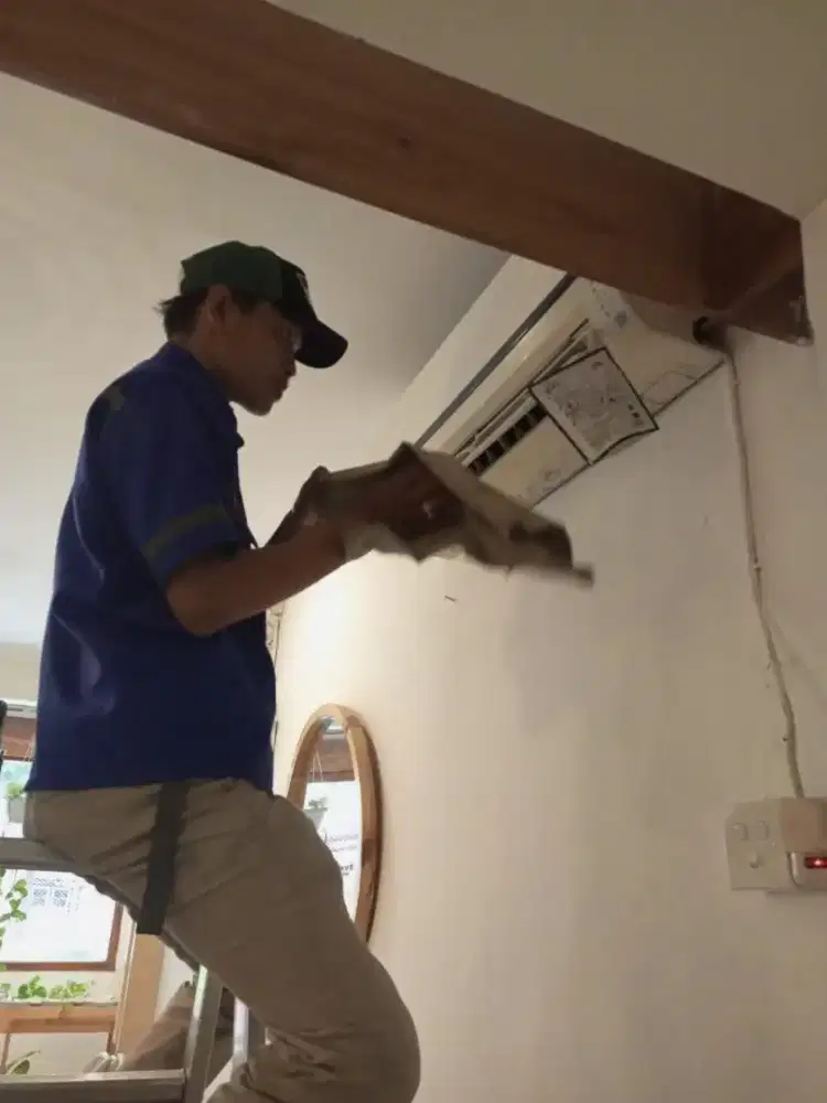 SERVICE AC DISPENSER WATER HEATER KULKAS MESIN CUCI DLL BERGARANSI