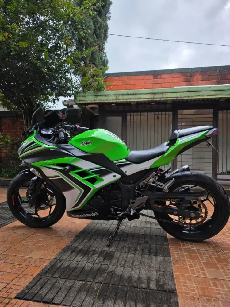 NINJA 250 FI 2016 ABS LIMITED EDITION