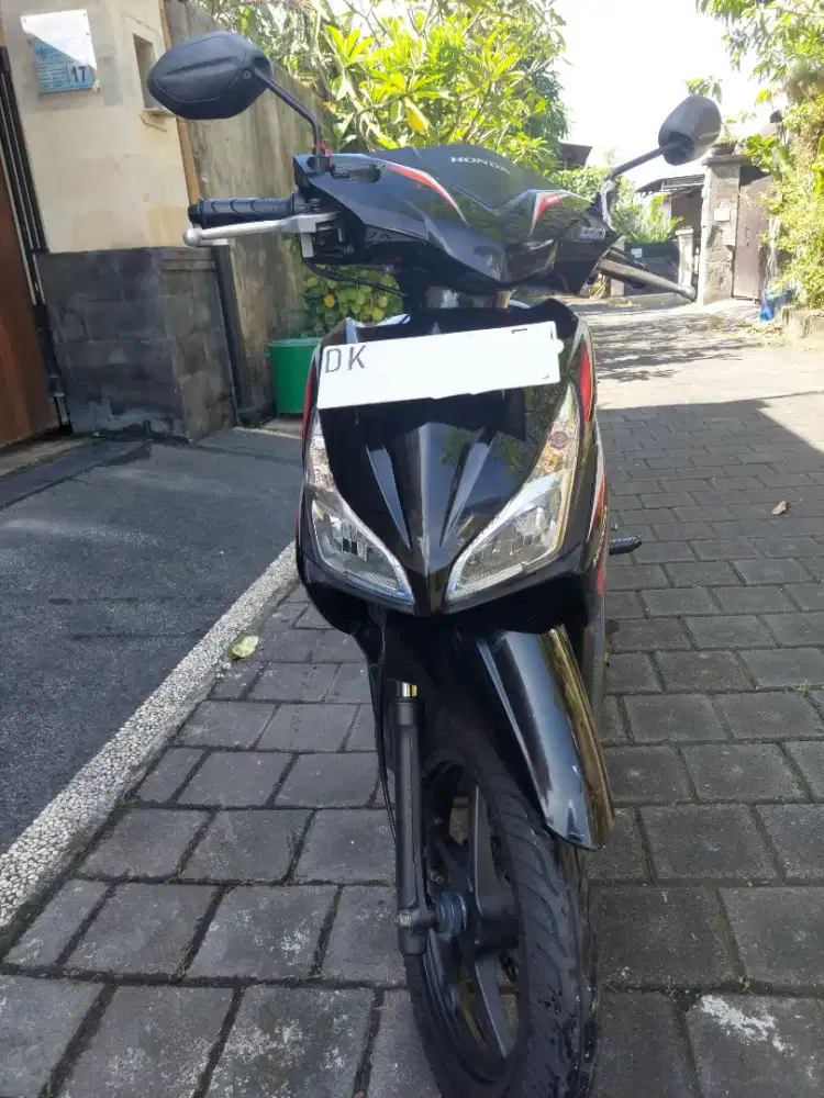 Honda Vario 110 CC 2014 – Tangan Pertama, KM Rendah, Siap Pakai