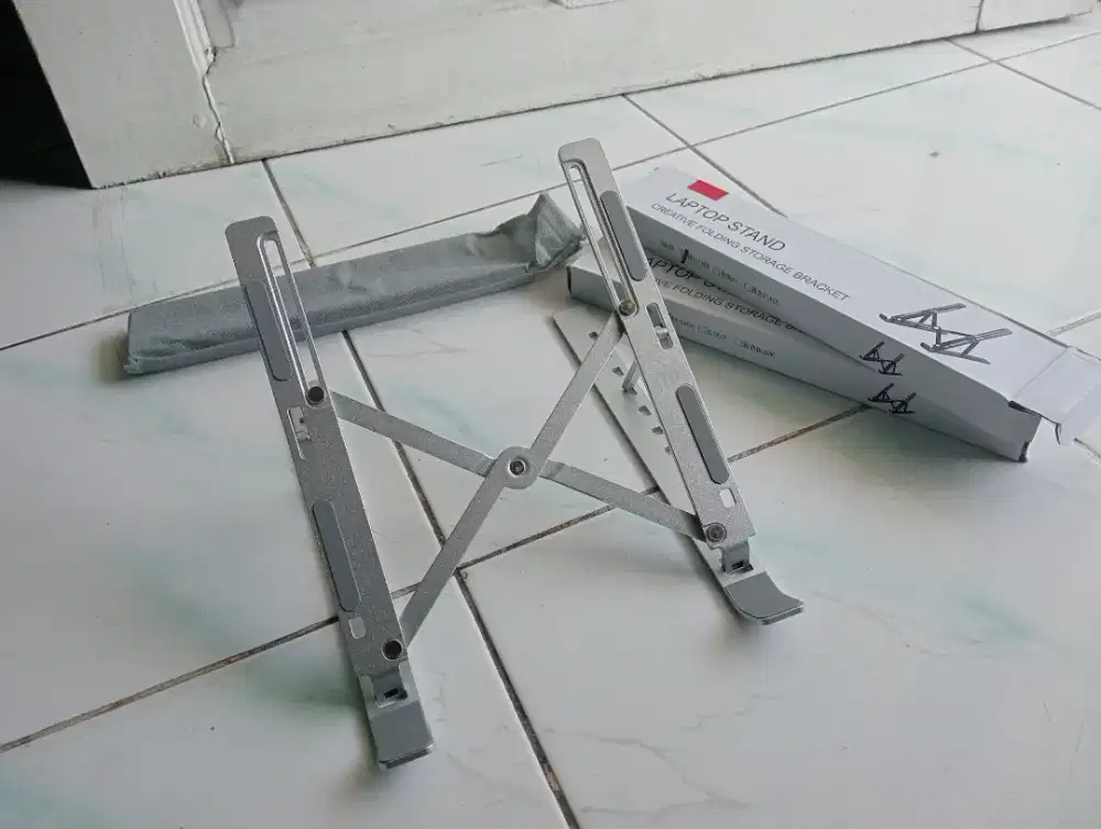 Laptop / Tablet Stand