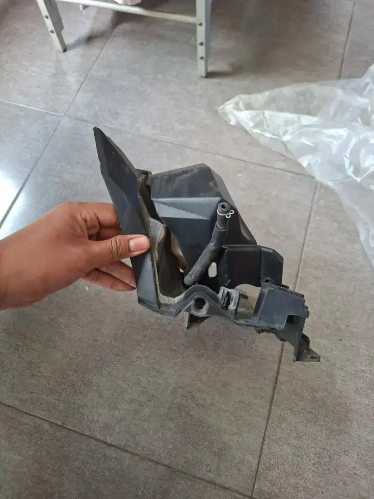 spakbor kolong vario 125 150 led original copotan