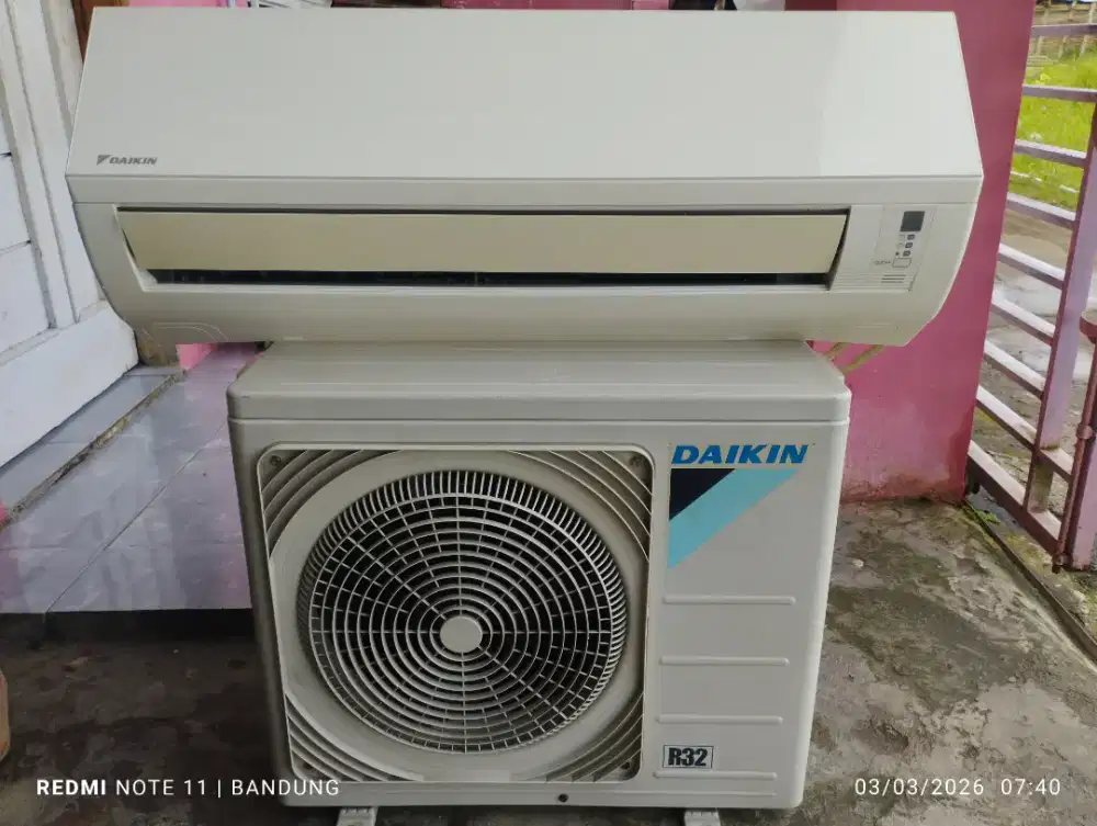 Ac daikin r32 1/2pk +pasang garansi