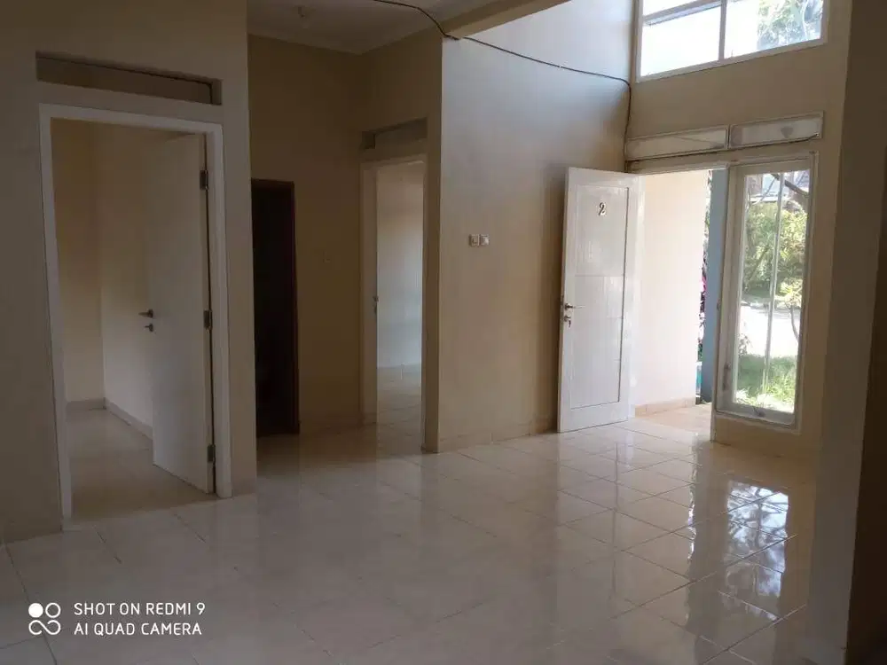 Rumah strategis ke segala arah dan langsung akses pintu tol ,nyaman