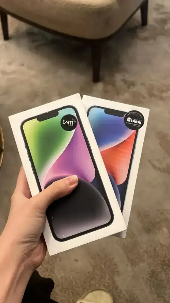 Iphone 14 128 segel warna hitam