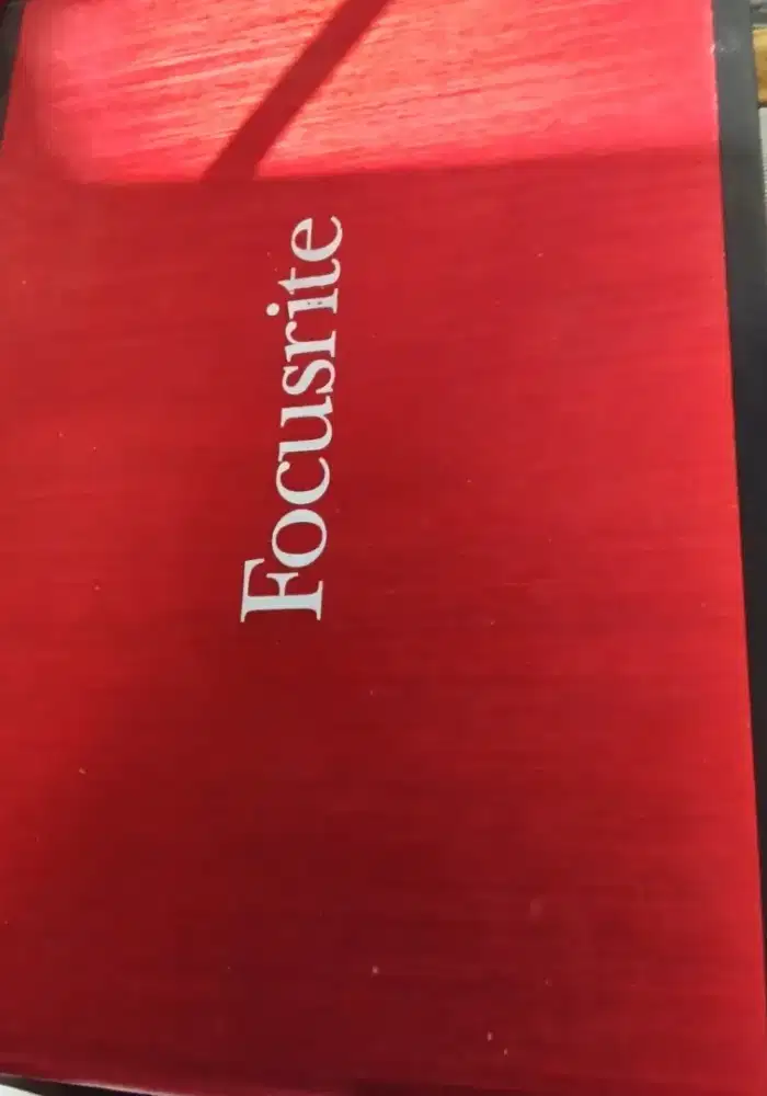 SOUND CARD FOCUSRITE SOLO RED SOUNDCARD FOSUSRITE SOLO I2 P2P MIXER XL